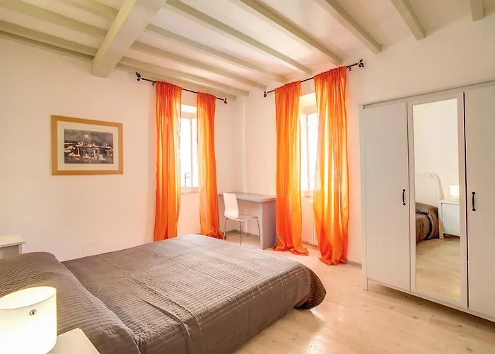 Three Bedroom Campo Dei Fiori *